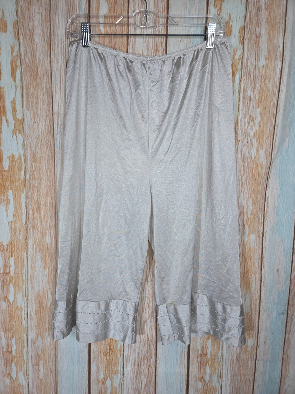 Velrose Vintage Beige Plus Size Pantaloons Slip Shorts. Size 1x